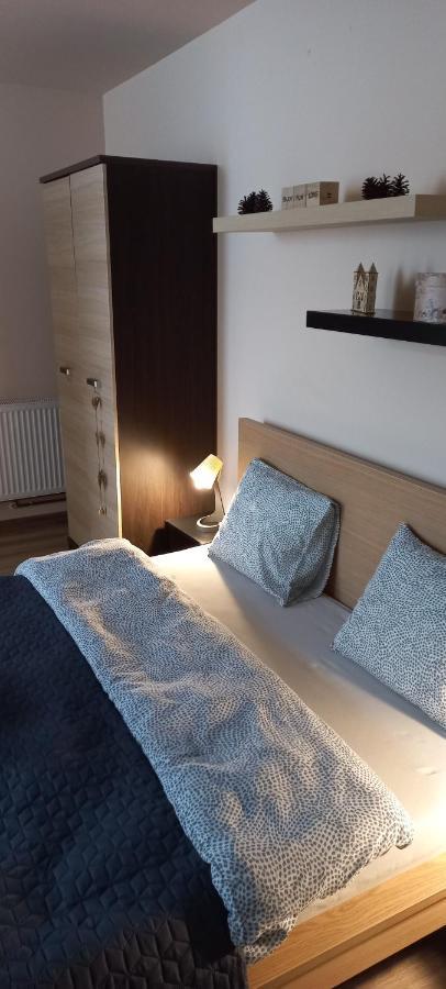 Marge's Cosy Old Town Nest *